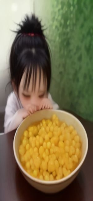 黄豆短剧 搜索筛选页面截图，展示按类型、年代、清晰度筛选的条件选择面板，以及下方展示的搜索结果列表